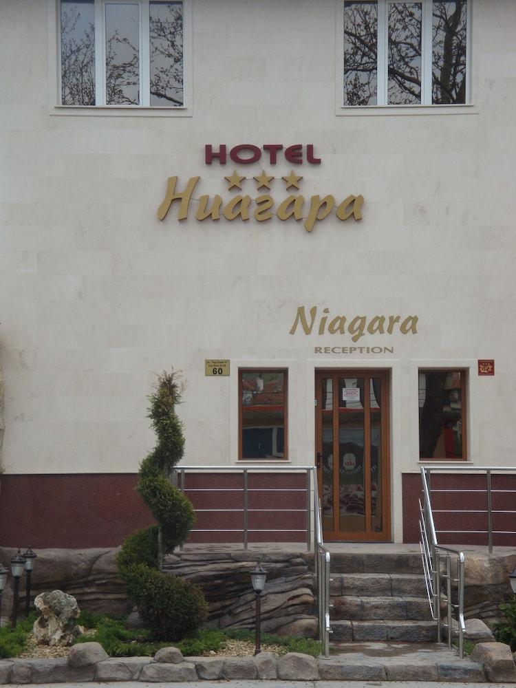 Family Hotel Niagara ヴァルナ エクステリア 写真
